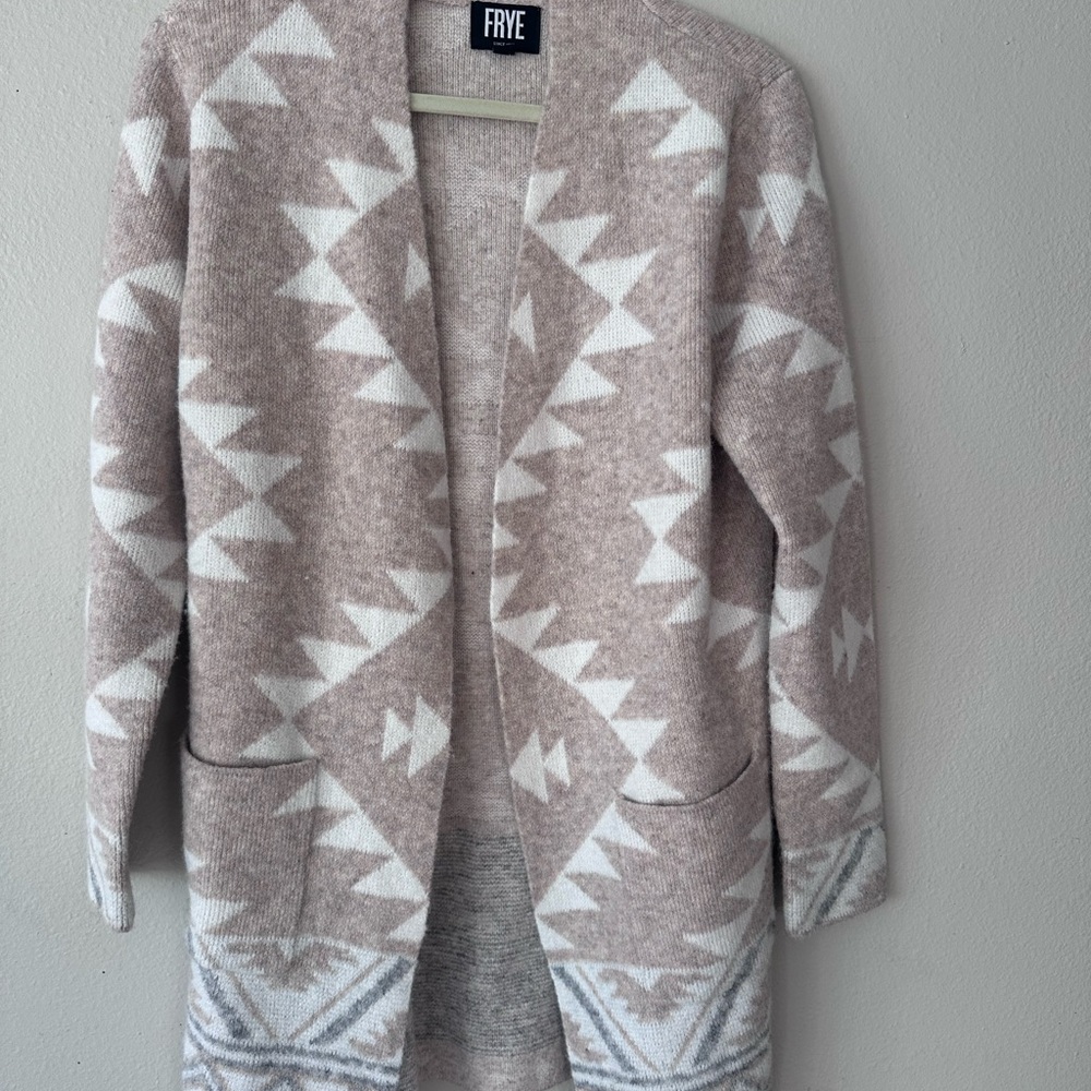 Frye Women's Geometric Beige and White Cardigan